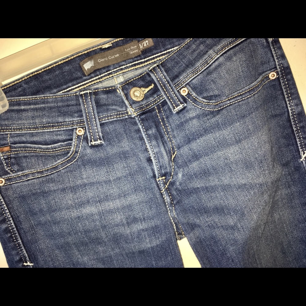 Levi’s jeans - Picture 2 of 3